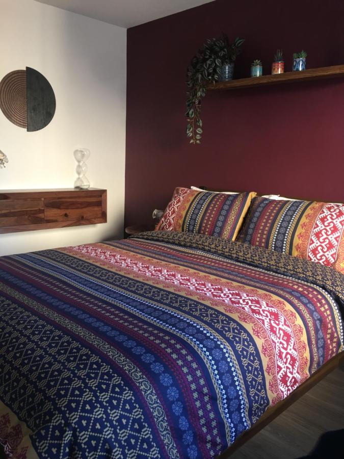 Comfortable Rooms With Live In Host, Walking Distance To The High St & More Glastonbury Esterno foto
